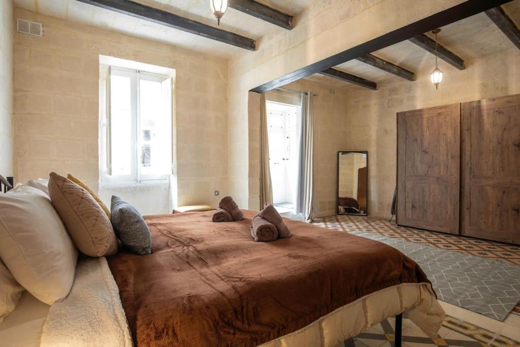Chic, Stylish & Spacious Flat In Central Valletta Valeta Exterior foto