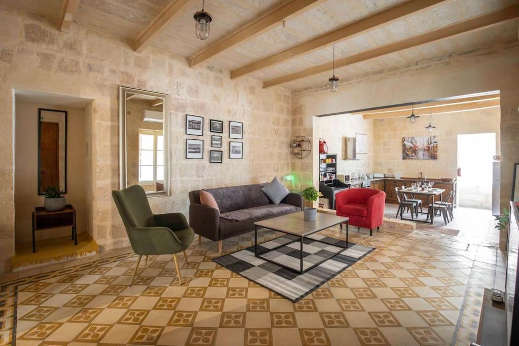 Chic, Stylish & Spacious Flat In Central Valletta Valeta Exterior foto