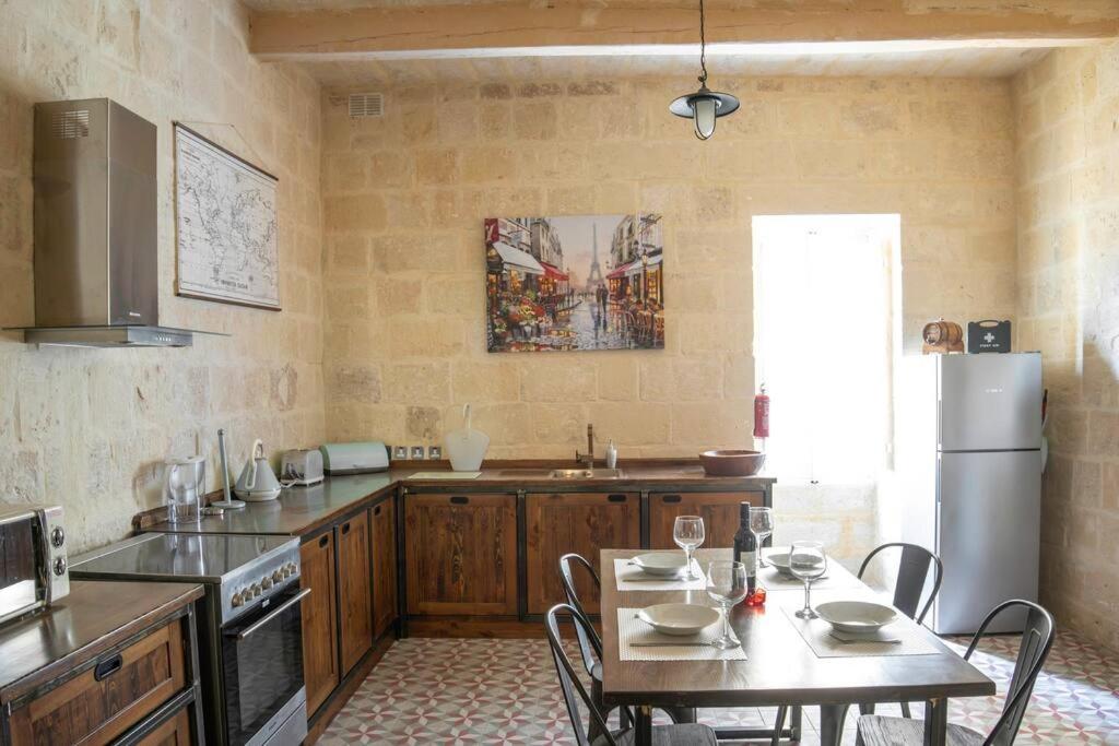 Chic, Stylish & Spacious Flat In Central Valletta Valeta Exterior foto