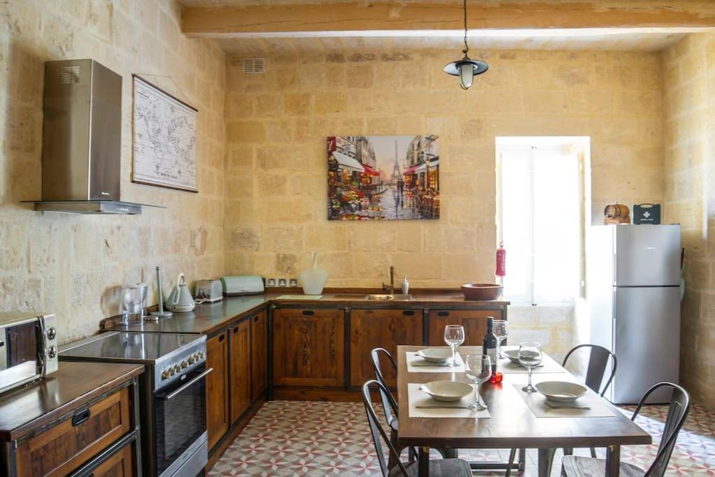 Chic, Stylish & Spacious Flat In Central Valletta Valeta Exterior foto