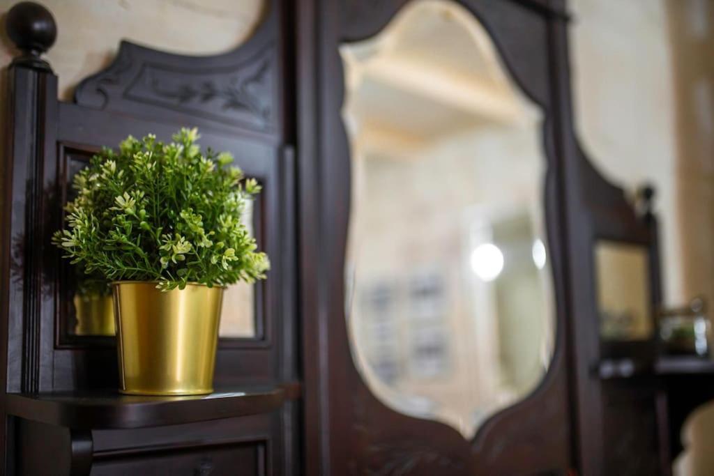Chic, Stylish & Spacious Flat In Central Valletta Valeta Exterior foto